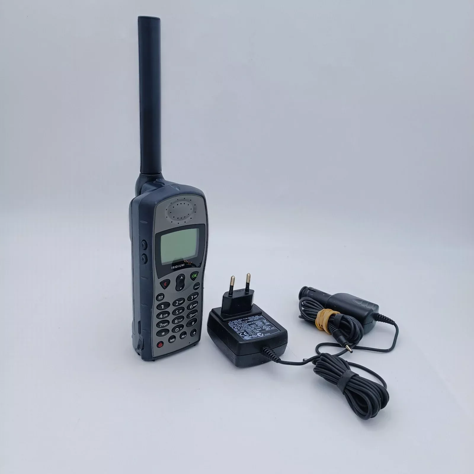 Iridium 9505A Satellite Phone w/ 12V & Wall Charger Accessories Sailing Expediti