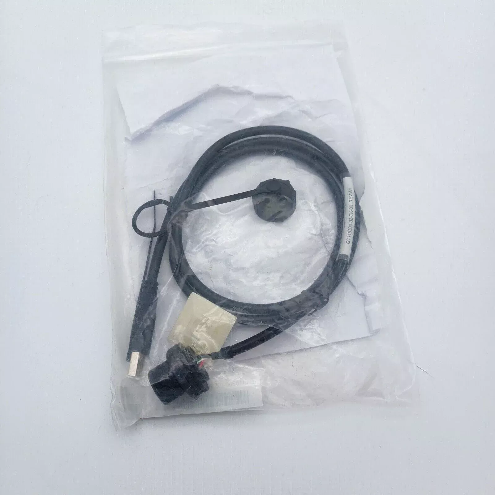 USB-A Plastic C3 Panel Jack Screw with USB-A Plug with Cap GT116300-OZ-TK-02